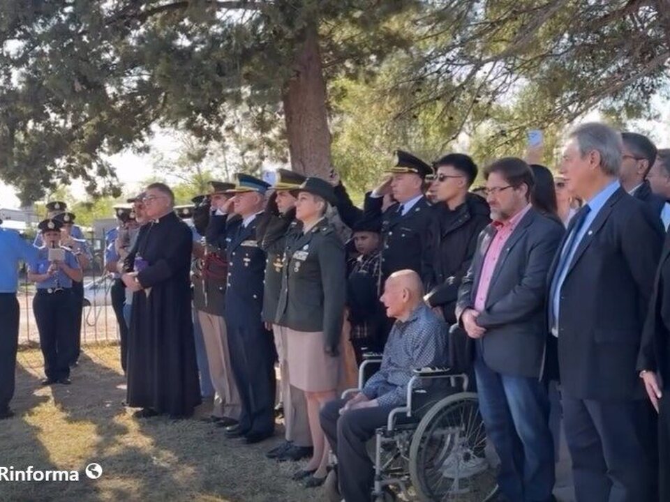 Este 2 de Abril se rindió homenaje a los caidos y vetenaros de Malvinas