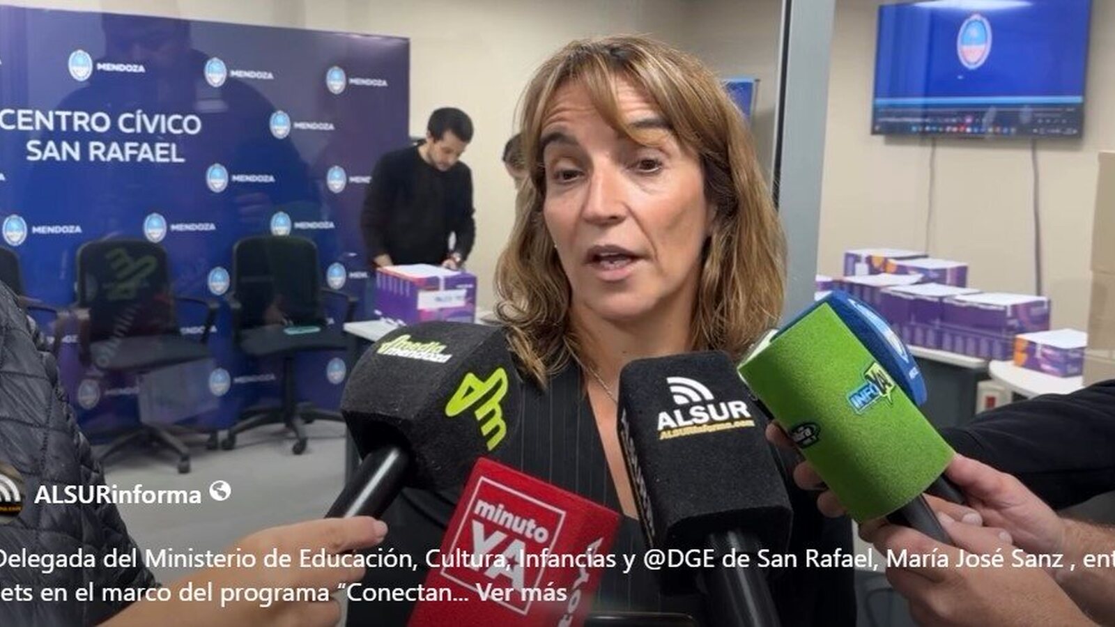 "Conectando con Vos" dotó de tablets a 27 Escuelas de San Rafael y General Alvear