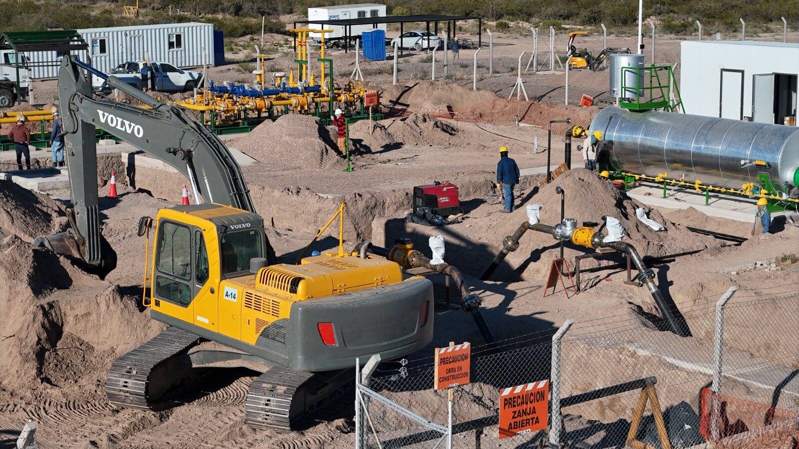 b7554369-28d0-4052-85e4-51868ab44995