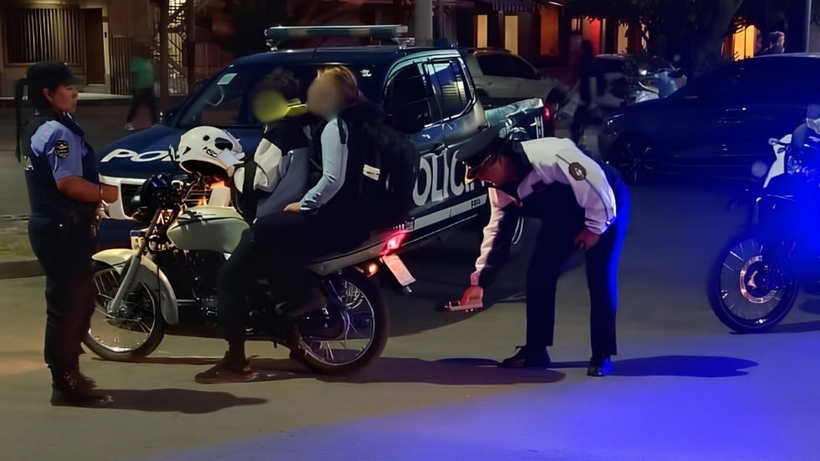 Fuerte operativo policía en pleno centro de San Rafael