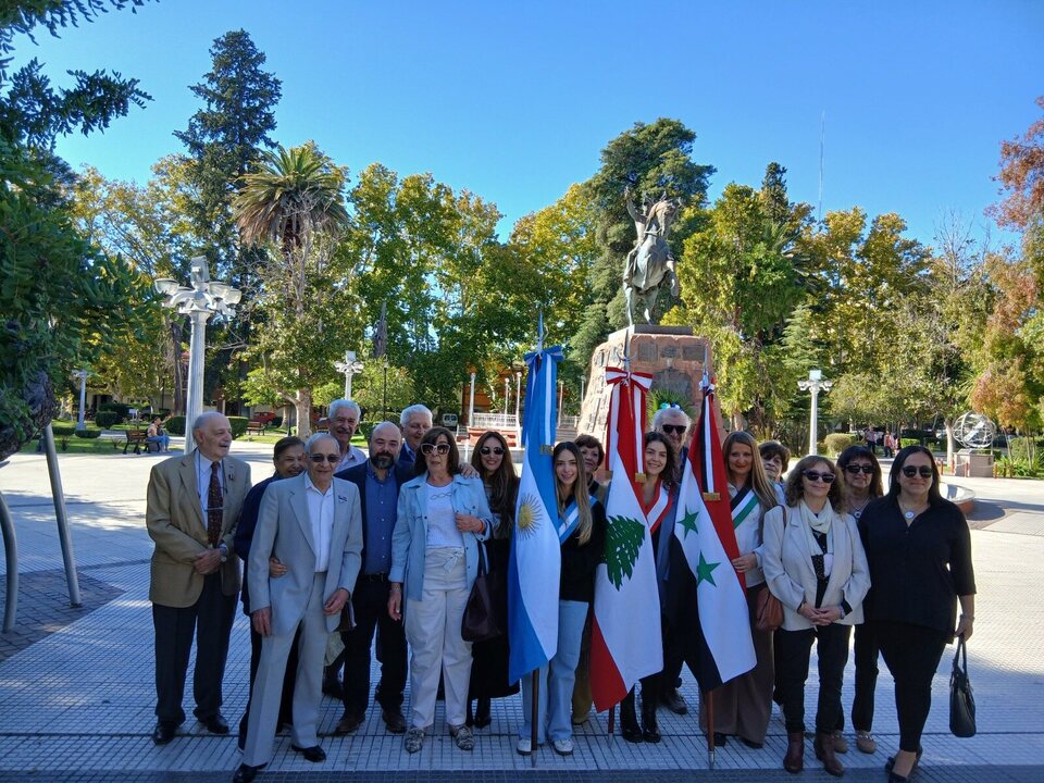 El HCD acompañó el acto por el 80° aniversario de la República de Siria