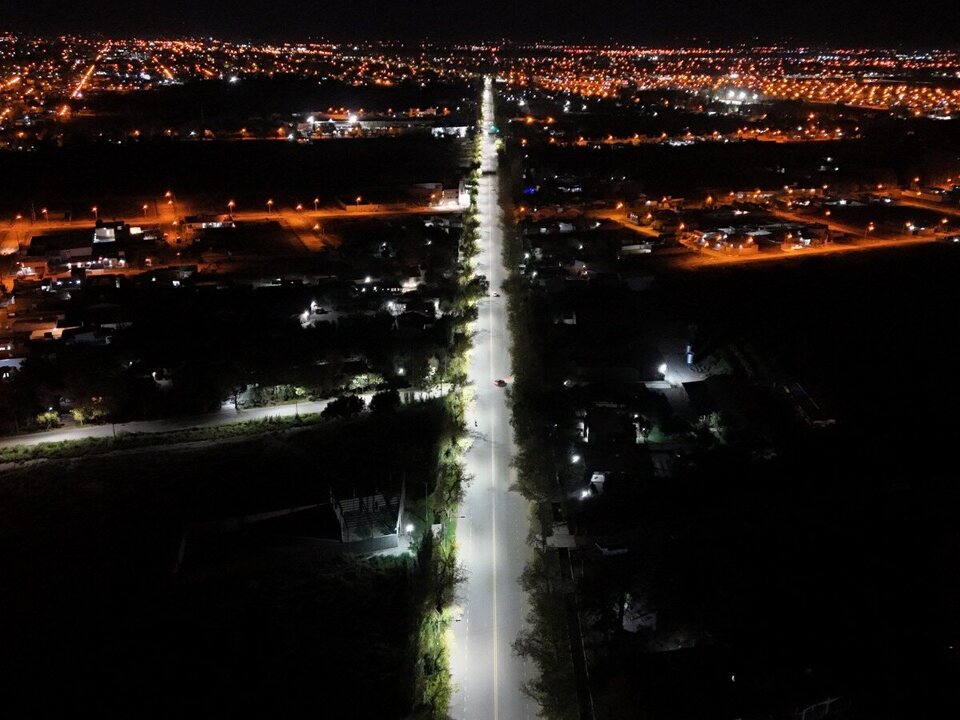 Nuevas luces led ya iluminan las avenidas El Libertador, Cantoni, Juan XXIII, Velez Sarfield y Toledano Sur