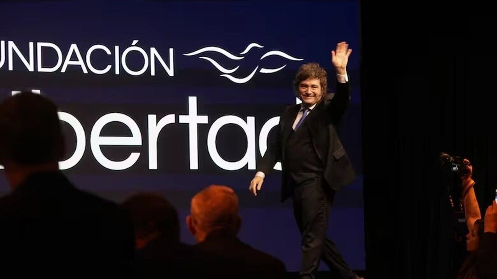 Milei destaca avances económicos y alerta sobre la violencia política en cena de Fundación Libertad