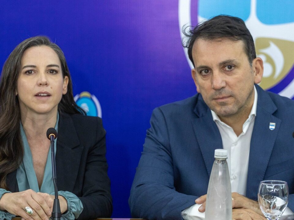 El Gobierno publicó dos guías para actuar ante amenazas y situaciones críticas, con foco en escuelas y en la intervención policial