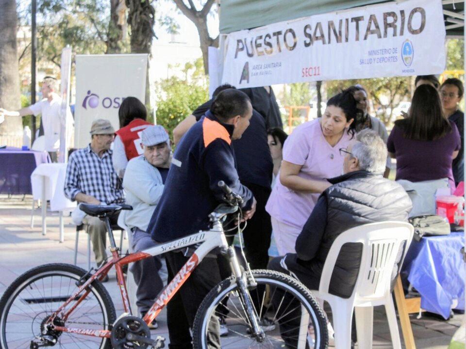 San Rafael La comunidad se sumó a la Semana de la Vacunación en las Américas:  “Tu decisión marca la diferencia”