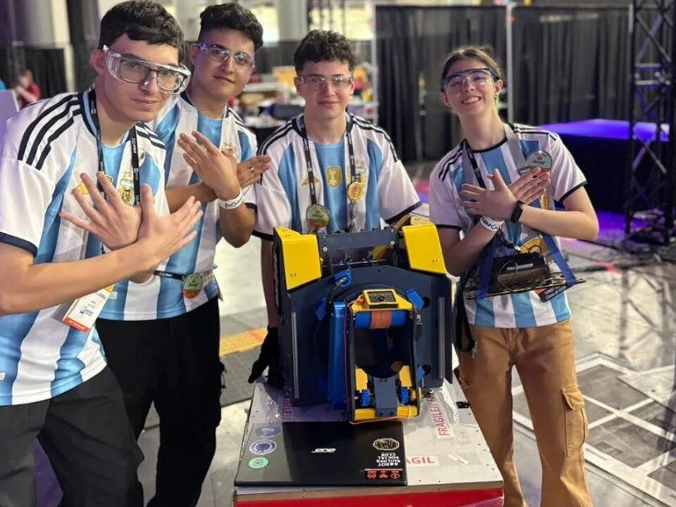 Robótica: Alumnos mendocinos recibieron reconocimiento internacional de alto nivel