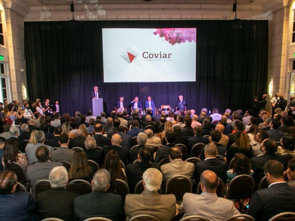 La vitivinicultura en pie de guerra: COVIAR tilda de “improcedente” el cierre del Plan Estratégico Vitivinícola dispuesto por el Gobierno